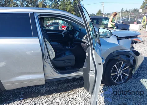 2018 Toyota Highlander Hybrid Xle from USA, damaged, VIN 5TDJGRFH4JS043904